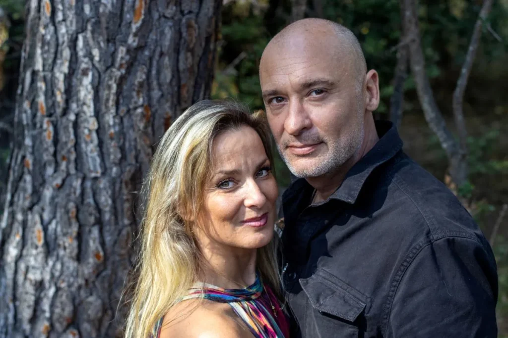 Couple portrait during an engagement session in Septèmes-les-Vallons